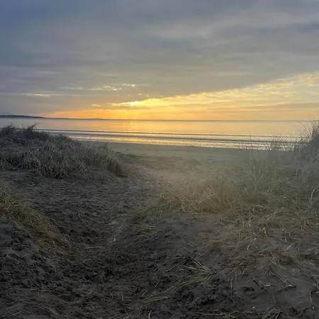 Hollies Hideaway Appartamento *