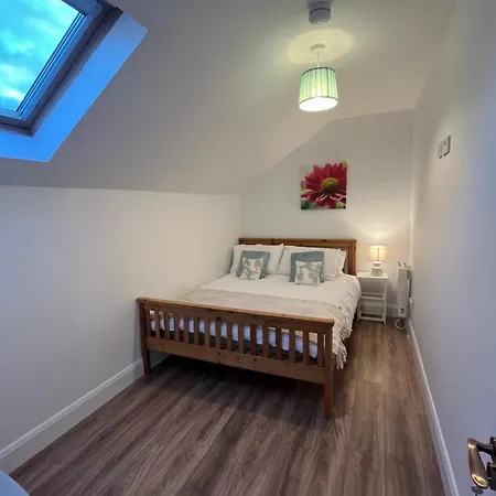 Hollies Hideaway ドネゴール