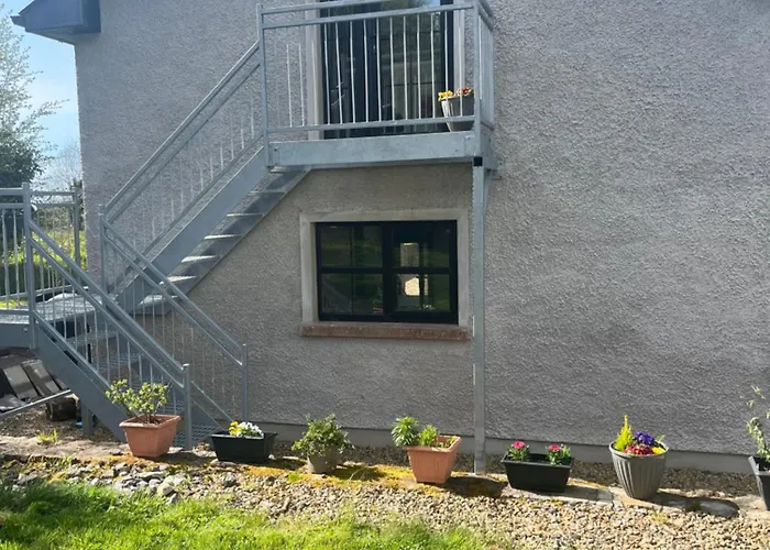 Hollies Hideaway Apartman